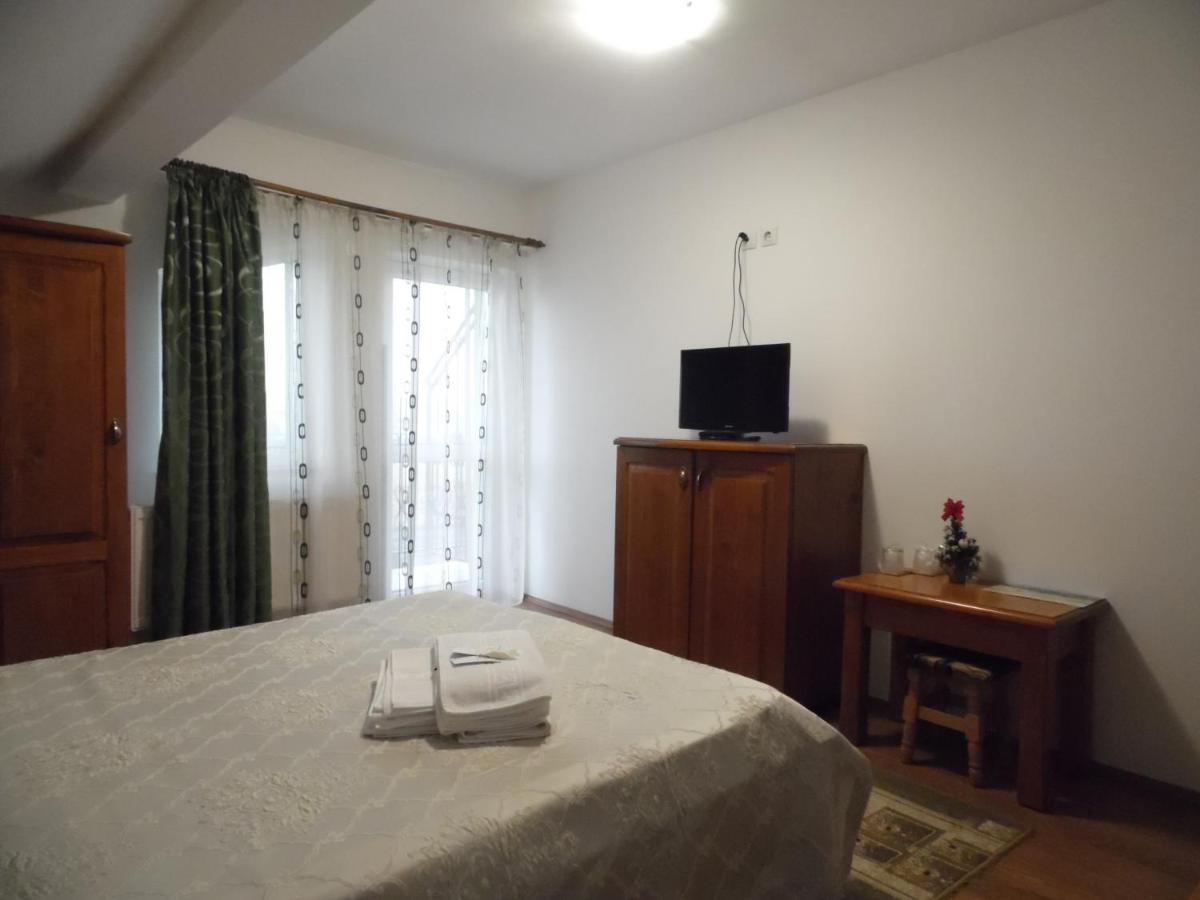 Vilman House Hotel Rîşnov Kültér fotó