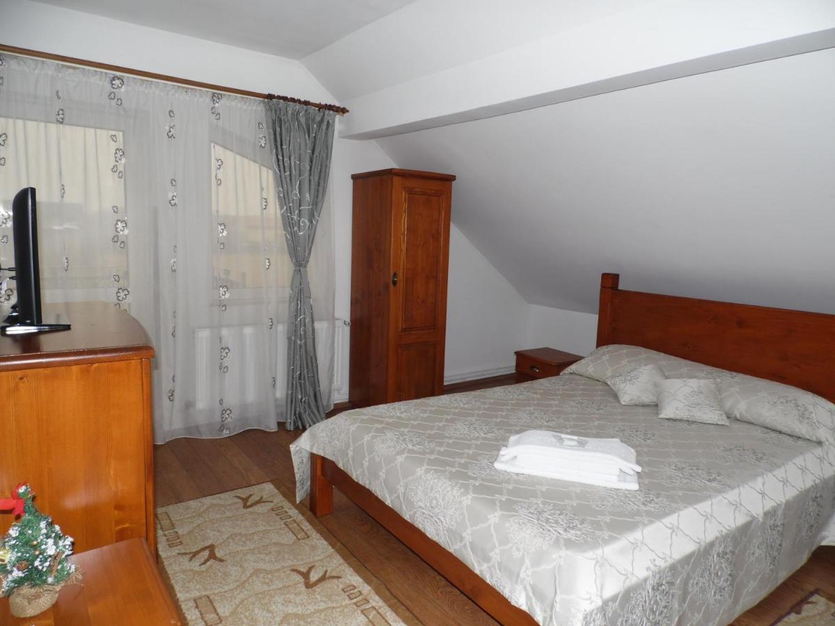Vilman House Hotel Rîşnov Kültér fotó
