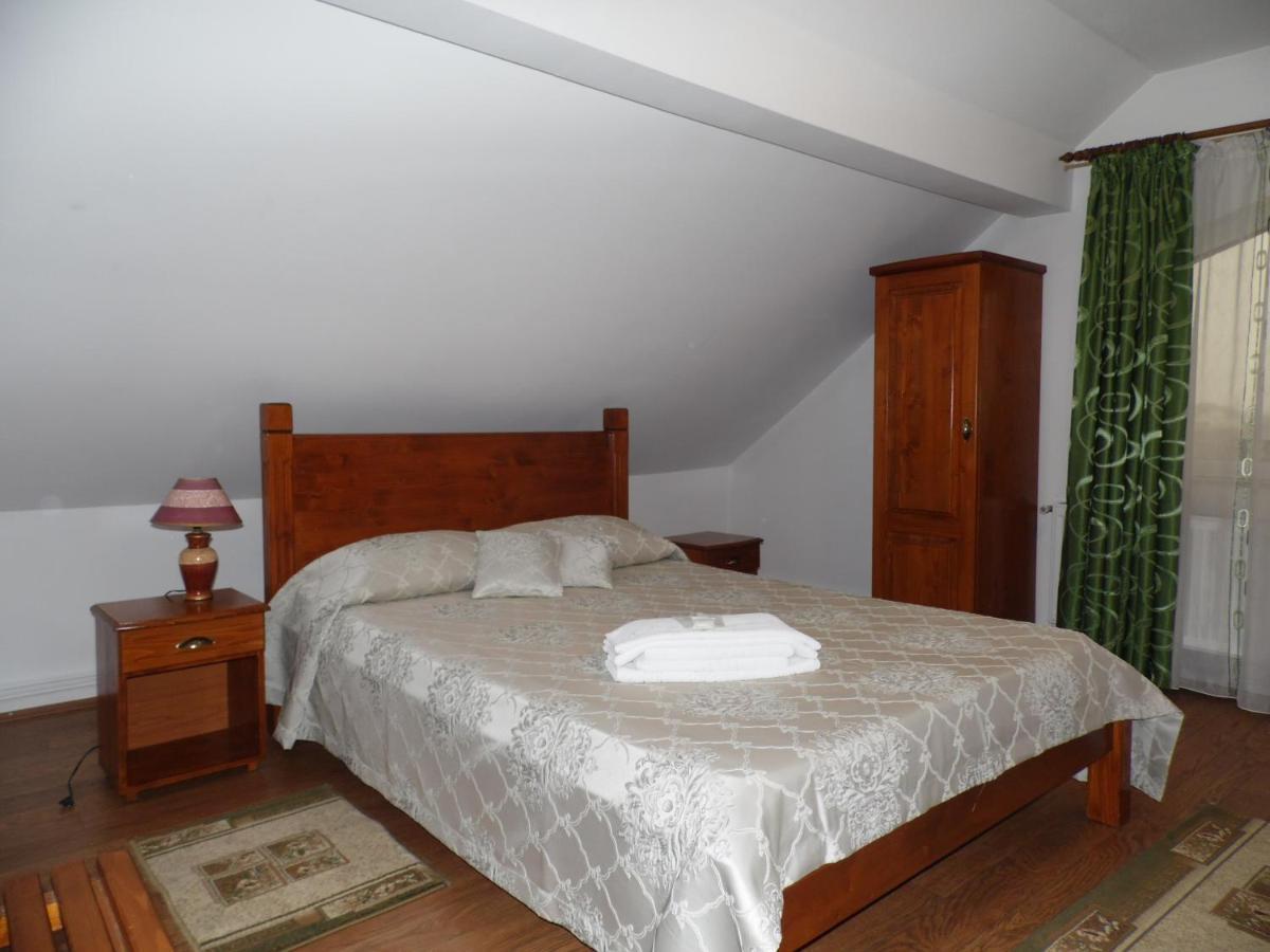 Vilman House Hotel Rîşnov Kültér fotó