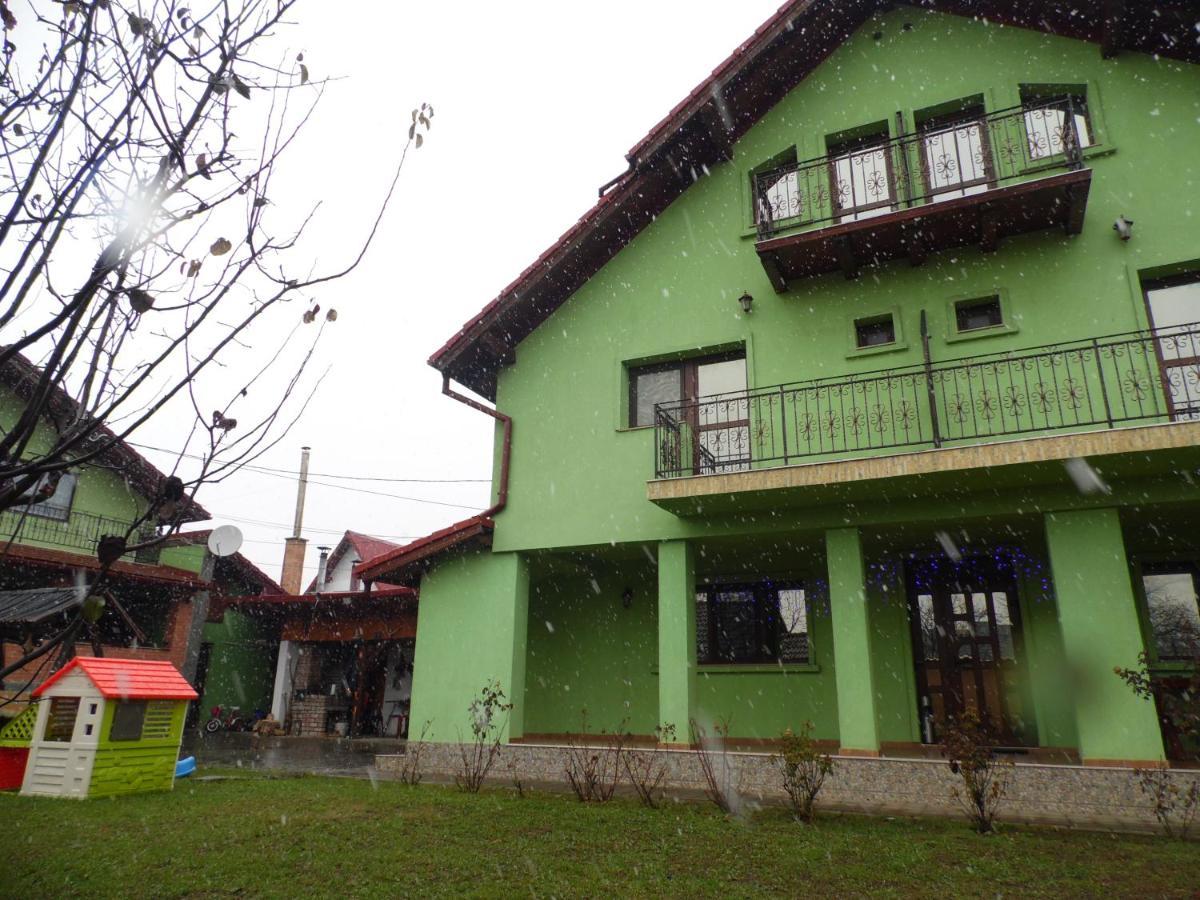 Vilman House Hotel Rîşnov Kültér fotó