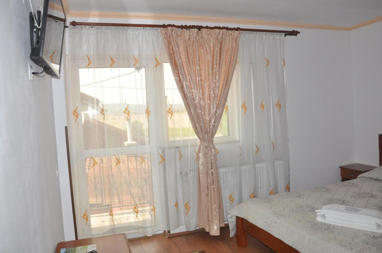 Vilman House Hotel Rîşnov Kültér fotó