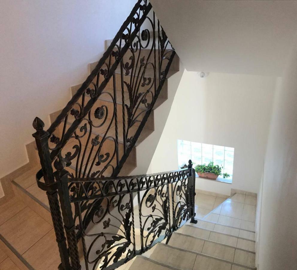 Vilman House Hotel Rîşnov Kültér fotó