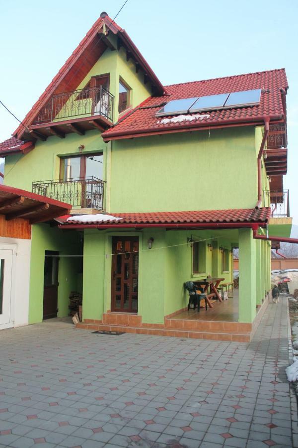 Vilman House Hotel Rîşnov Kültér fotó